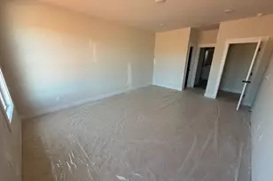 1014 Fox Holw St, Spartanburg, SC 29303 - Photo 5