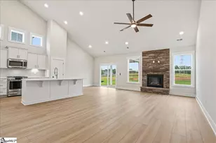 1014 Fox Holw St, Spartanburg, SC 29303 - Photo 15