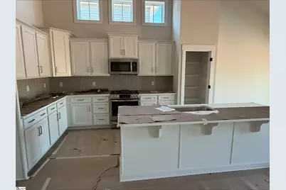 1014 Fox Hollow Street, Spartanburg, SC 29303 - Photo 3