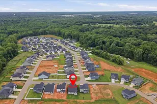 1014 Fox Holw St, Spartanburg, SC 29303 - Photo 35