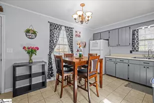 303 Bushy Creek Rd, Woodruff, SC 29388 - Photo 5