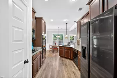 207 E Deer Drive, Greenville, SC 29611 - Photo 7