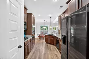 207 E Deer Dr, Greenville, SC 29611 - Photo 7