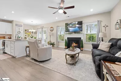 532 Martin Creek Drive, Simpsonville, SC 29680 - Photo 3