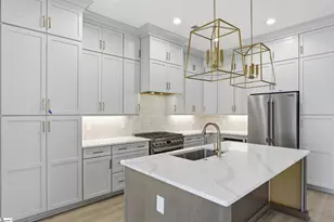 72 McNeil Ct, Greenville, SC 29609 - Photo 9