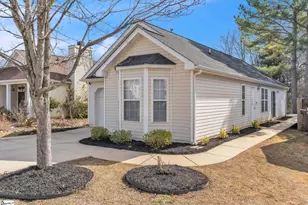 710 Highcrest Dr, Greenville, SC 29617 - Photo 3