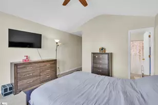 710 Highcrest Dr, Greenville, SC 29617 - Photo 13