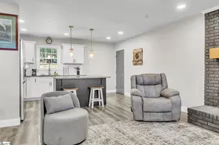 1371 Pine Log Ford Rd, Taylors, SC 29687 - Photo 7