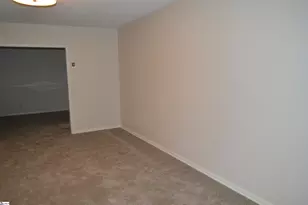 2462 E Blackstock Rd, Roebuck, SC 29376 - Photo 5