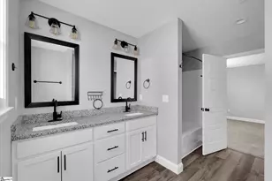 173 Riverside Dr, Taylors, SC 29687 - Photo 11