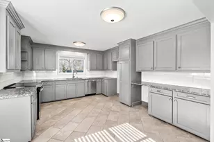 1801 Pleasantburg Dr, Greenville, SC 29609 - Photo 7