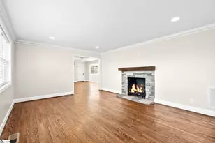 1801 Pleasantburg Dr, Greenville, SC 29609 - Photo 15