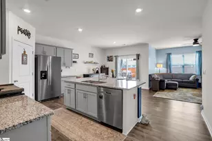 505 Bonifay Dr, Fountain Inn, SC 29644 - Photo 3