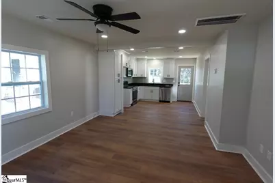 101 Hawkins Street, Greenville, SC 29611 - Photo 7