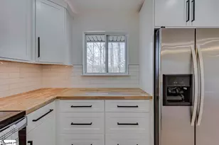 136 W Bluford St, Clinton, SC 29325 - Photo 13