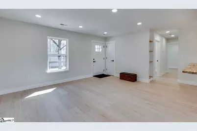 136 W Bluford Street, Clinton, SC 29325 - Photo 9