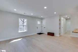 136 W Bluford St, Clinton, SC 29325 - Photo 9