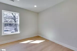 136 W Bluford St, Clinton, SC 29325 - Photo 35