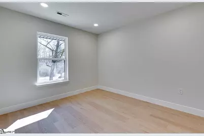 136 W Bluford Street, Clinton, SC 29325 - Photo 33