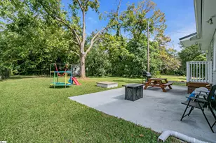 613 E Florida Ave, Clinton, SC 29325 - Photo 17