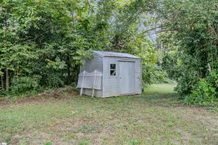 613 E Florida Ave, Clinton, SC 29325 - Photo 19