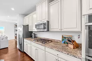 75 Itasca Dr, Greenville, SC 29609 - Photo 7