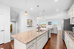 75 Itasca Dr, Greenville, SC 29609 - Photo 5