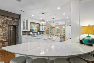 48 Ridgeland Dr, Greenville, SC 29601 - Photo 21