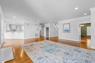 25 Club Forest Ln, Greenville, SC 29605 - Photo 9