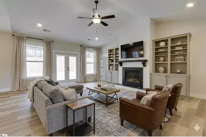 320 Jones Kelley Road, Travelers Rest, SC 29690 - Photo 17