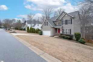 802 Worchester Pl, Simpsonville, SC 29680 - Photo 3