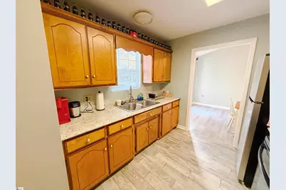 502 E Hampton Street, Anderson, SC 29624 - Photo 7
