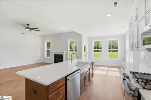 126 Mossend St, Woodruff, SC 29388 - Photo 9