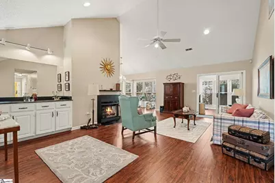 139 Forest Lake Drive, Simpsonville, SC 29681 - Photo 5