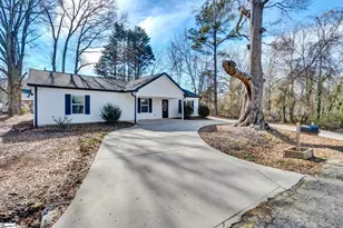 7 W 2nd St, Williamston, SC 29697 - Photo 1