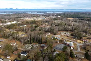 218 Thomas Heights Cir, Seneca, SC 29678 - Photo 7