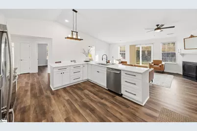 121 Confederate Lane, Greer, SC 29651 - Photo 3