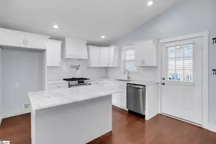 540 Perry Ave, Greenville, SC 29611 - Photo 17