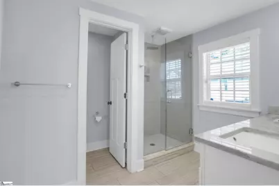 540 Perry Avenue, Greenville, SC 29611 - Photo 7