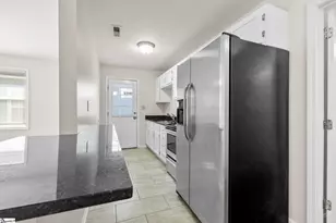 907 Hampton Ave, Greenville, SC 29601 - Photo 9