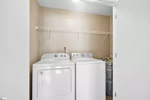 907 Hampton Ave, Greenville, SC 29601 - Photo 23