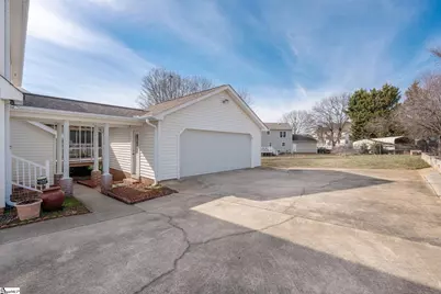 807 Fairview Road, Greer, SC 29651 - Photo 35