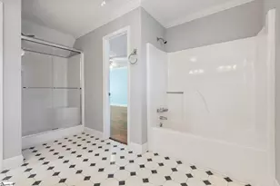 807 Fairview Rd, Greer, SC 29651 - Photo 11