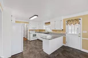 807 Fairview Rd, Greer, SC 29651 - Photo 21