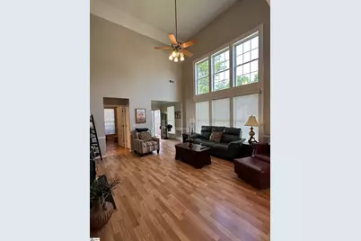 112 Saint James Place Drive, Greer, SC 29650 - Photo 5