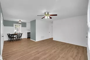 701 Ikes Rd, Taylors, SC 29687 - Photo 5