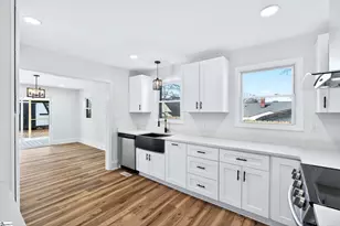 7 Hendricks St, Greenville, SC 29607 - Photo 13