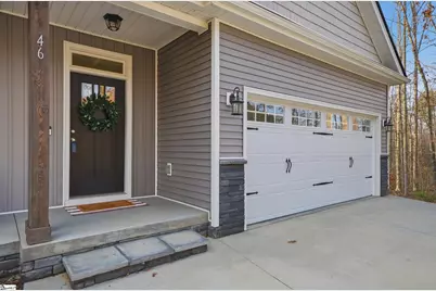 46 Cantrell Drive, Taylors, SC 29687 - Photo 3