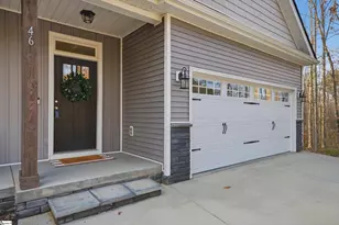 46 Cantrell Dr, Taylors, SC 29687 - Photo 3