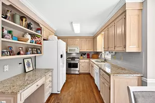 304 Deepwood Dr, Greer, SC 29651 - Photo 13